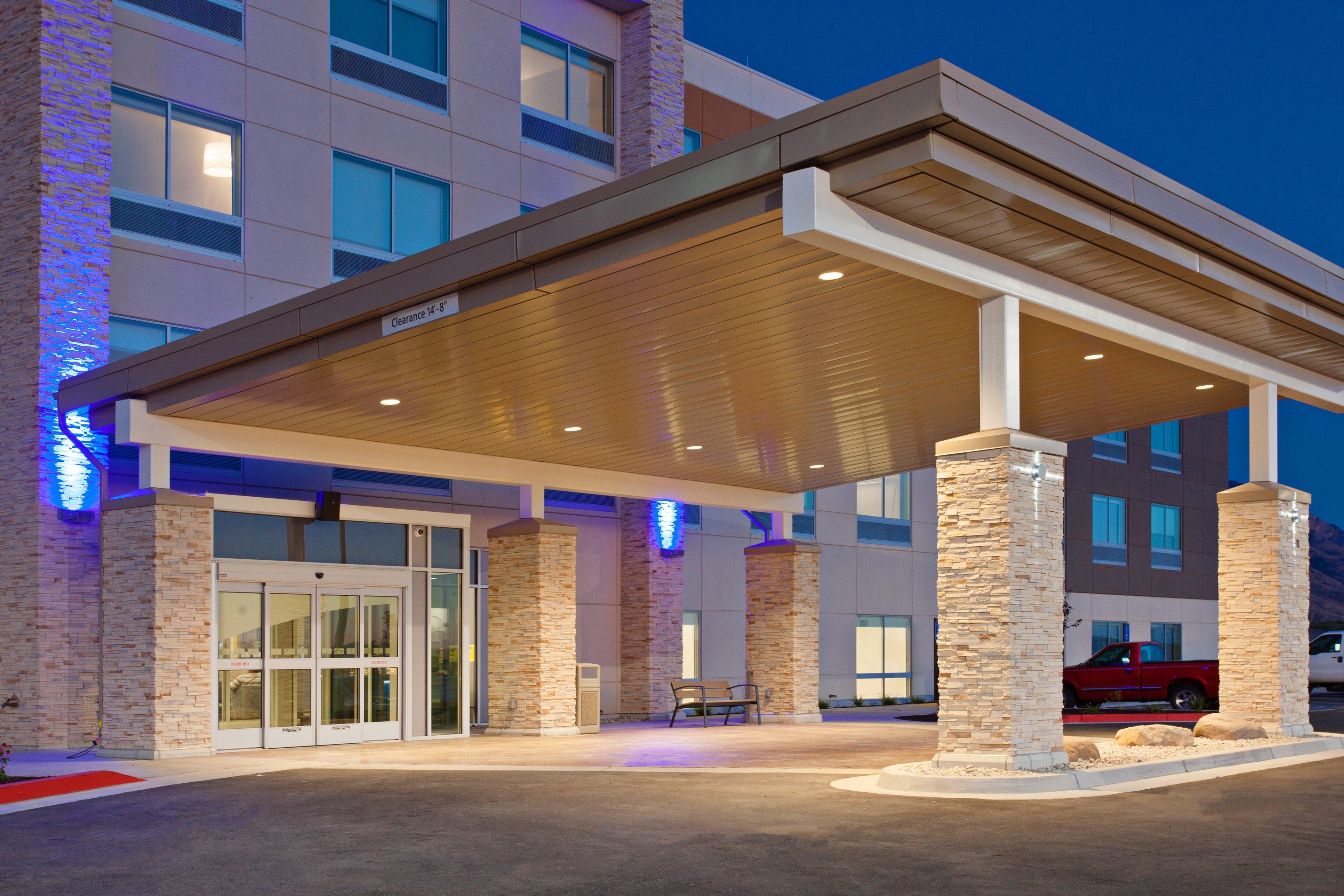 Holiday Inn Express & Suites - Brigham City - North Utah By Ihg Exterior photo