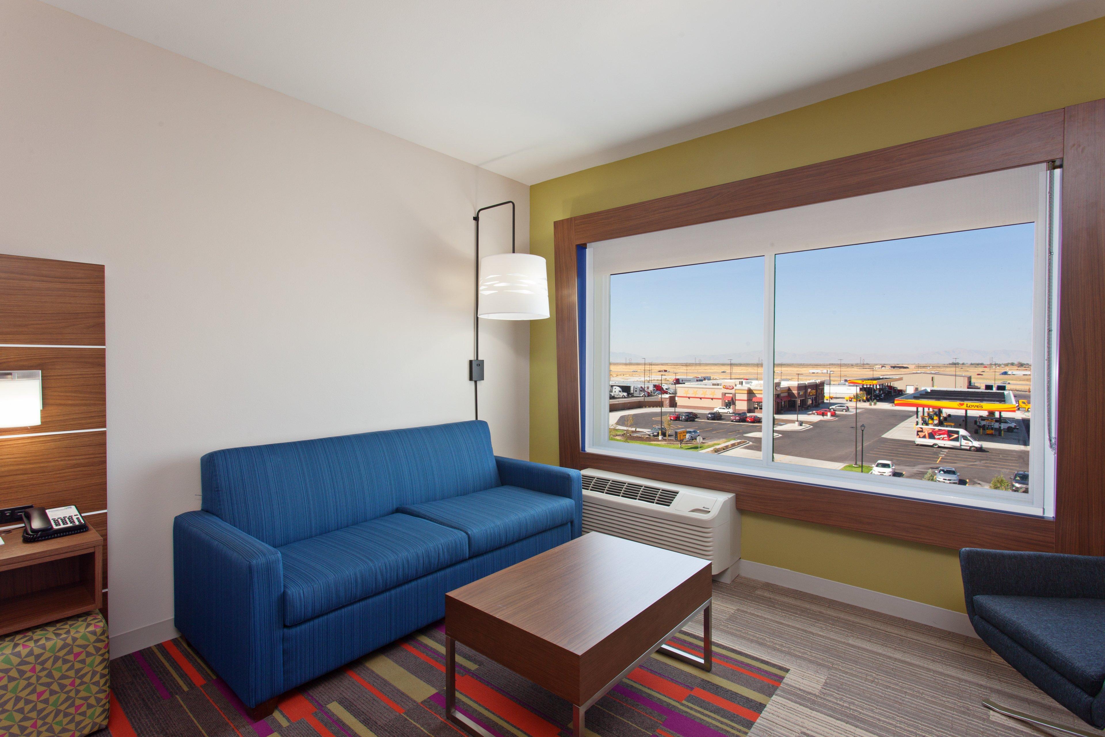 Holiday Inn Express & Suites - Brigham City - North Utah By Ihg Exterior photo